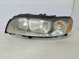 Volvo V70 Lampa przednia 