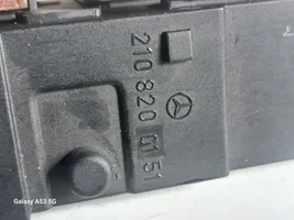 Mercedes-Benz E W210 Interruttore/pulsante di controllo multifunzione 2108200151