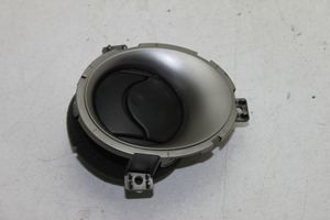 Nissan Juke I F15 Copertura griglia di ventilazione laterale cruscotto 68761