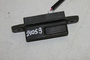 Toyota Avensis T270 Tailgate opening switch 