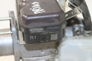 Toyota Prius (XW50) Master brake cylinder 4727047040
