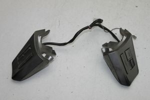 Subaru Legacy Boutons / interrupteurs volant 