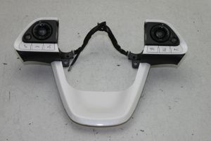 Toyota Prius (XW50) Boutons / interrupteurs volant 