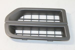 Land Rover Discovery 3 - LR3 Grille d'aile JAK000064