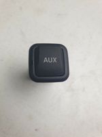 Audi A5 8T 8F Câble adaptateur AUX 8K0035475