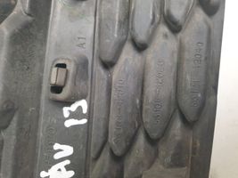 Toyota RAV 4 (XA40) Kratka dolna zderzaka przedniego 5310642010