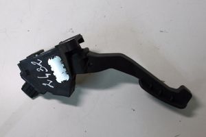 Toyota Yaris Pedal del acelerador 7811000D11