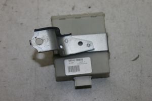 Toyota Yaris Oven keskuslukituksen ohjausyksikön moduuli 897410D020