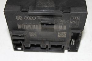 Audi A1 Oven ohjainlaite/moduuli 8X0959792F
