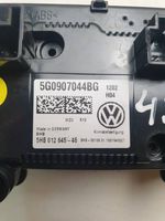 Volkswagen PASSAT B8 Oro kondicionieriaus/ klimato/ pečiuko valdymo blokas (salone) 5G0907044BG