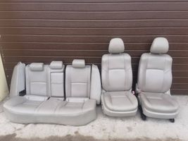Toyota Avensis T270 Fotele / Kanapa / Boczki / Komplet 