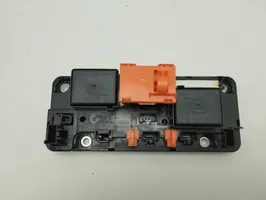 Toyota Prius (XW50) Relay mounting block 6C252187