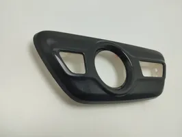 Toyota Prius (XW50) Rivestimento in plastica cornice della leva del cambio 5884147040