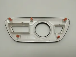 Toyota Prius (XW50) Rivestimento in plastica cornice della leva del cambio 5884147040