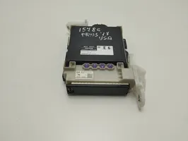 Toyota Prius (XW50) Module de fusibles 8273047530C