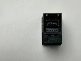 Toyota Prius (XW50) Connecteur/prise USB 8619042040