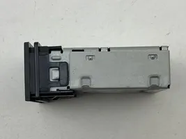 Toyota RAV 4 (XA50) Connecteur/prise USB 8553242020