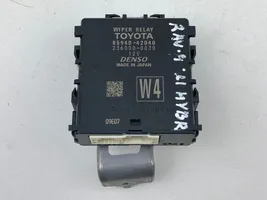 Toyota RAV 4 (XA50) Relais d'essuie-glace 8594042040