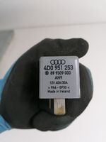 Audi A8 S8 D2 4D Autres relais 4D0951253