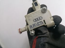 Audi A8 S8 D3 4E Moteur verrouillage centralisé 8Z0810773A