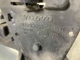 Volvo V60 Jäähdyttimen kehyksen suojapaneeli 31283053