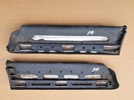 Mercedes-Benz W123 Garniture pour voûte de roue avant 1236903980