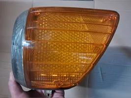 Mercedes-Benz SL R107 Lampa przednia 1305523033