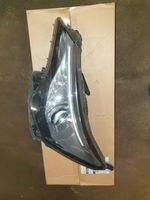 Toyota Avensis T270 Phare frontale 8117005380