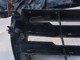 Toyota Land Cruiser (J200) Grotelės viršutinės 5311460110