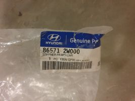Hyundai Santa Fe Traversa del paraurti anteriore 865712W000