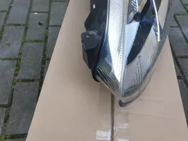 Ford Fiesta Lampa przednia H1BB13W030AE