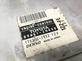 Toyota Camry Variklio valdymo blokas 89661-3H050