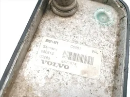 Volvo S60 Radiatore dell’olio del motore 8677974