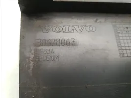 Volvo V50 Enjoliveur de pare-chocs arrière 30678067