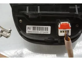 Chevrolet Captiva Przełącznik / Przycisk kierownicy 96628528-070405