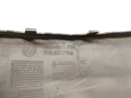 Volkswagen Golf SportWagen Modanatura separatore del paraurti anteriore 7H0807718