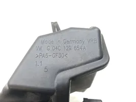 Volkswagen Polo VI AW Rura / Wąż dolotowy powietrza turbiny 04C129654A