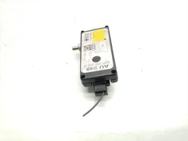 Audi A2 Antenos stiprintuvas 8Z0035225B