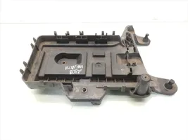 Volkswagen Jetta V Battery box tray 1K0915333C