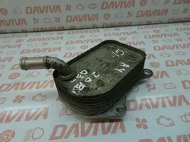 Audi A4 S4 B7 8E 8H Radiatore dell’olio del motore 06B117021