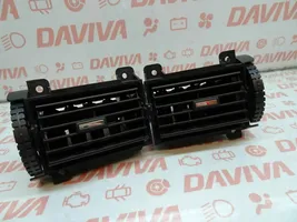 Nissan X-Trail T30 Garniture, panneau de grille d'aération latérale 687618H300