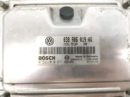 Volkswagen Polo Variklio valdymo blokas 038906019AG