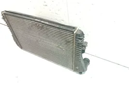 Volkswagen PASSAT B6 Радиатор интеркулера 1K0145803AF