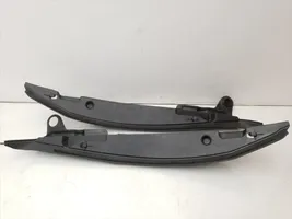 Honda Civic IX Rivestimento del tergicristallo 74158-TV0-E0