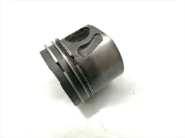 Opel Astra H Piston 