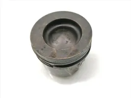 Volkswagen PASSAT B8 Piston 