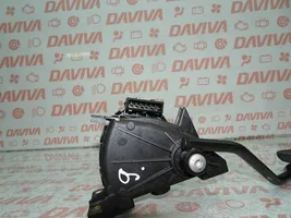 Volvo C70 Accelerator throttle pedal 30683513