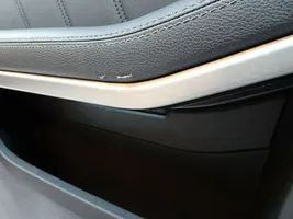 Mercedes-Benz E A207 Apmušimas galinių durų (obšifke) 2127201770