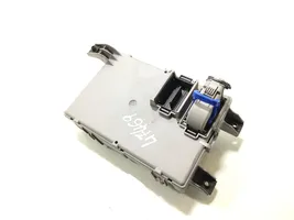 Peugeot Bipper Module de fusibles 01383881080