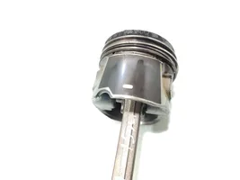 Volvo V40 Piston avec bielle 